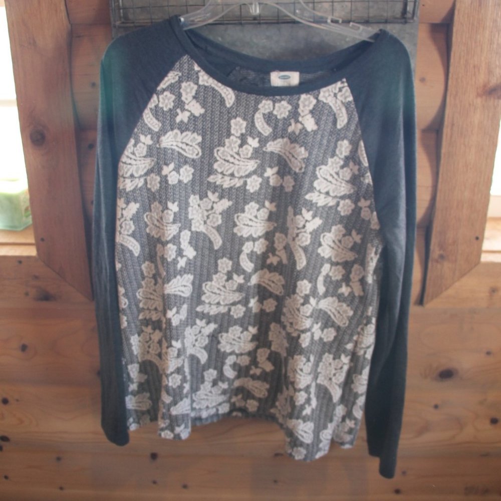 Old Navy Long Sleeve Top